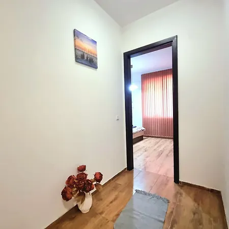 Daire Sweet Kish One Bedroom In Zornitca