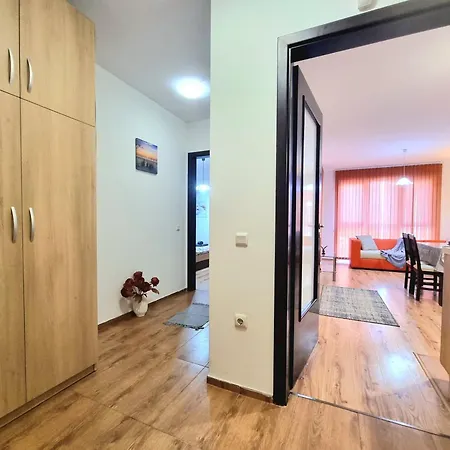 Daire Sweet Kish One Bedroom In Zornitca *